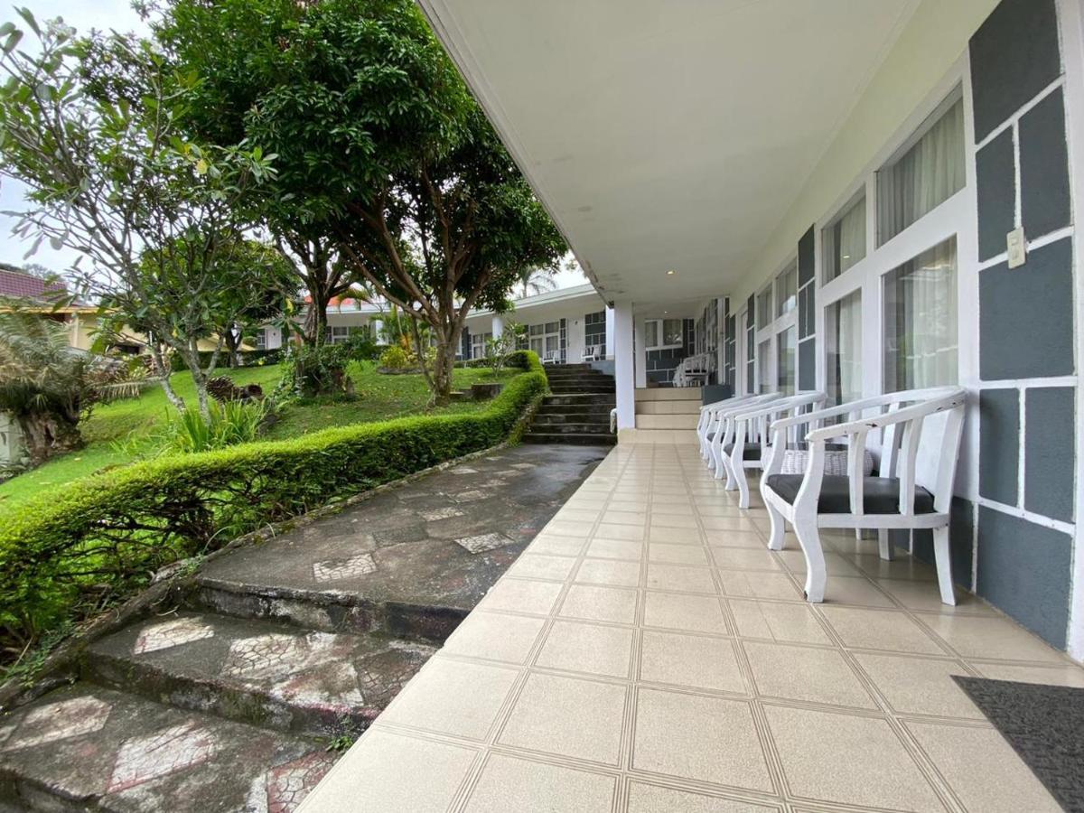 Khas Parapat Extérieur photo