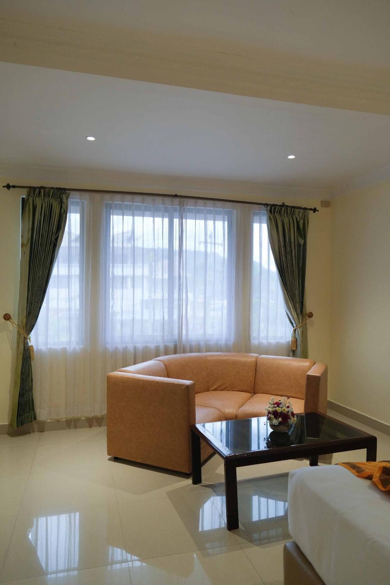 Khas Parapat Extérieur photo