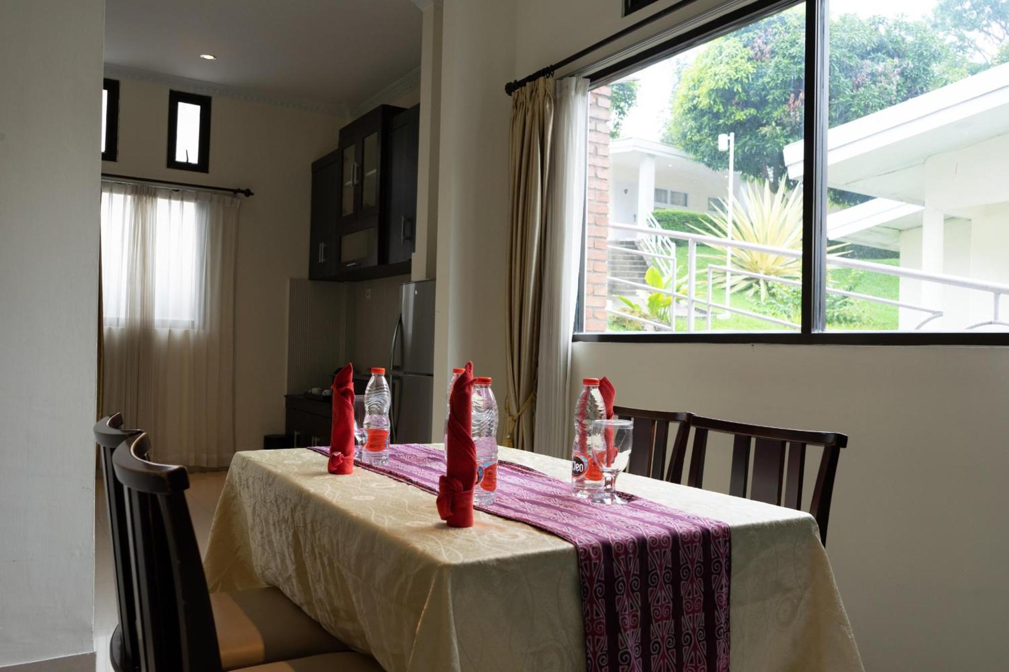 Khas Parapat Extérieur photo