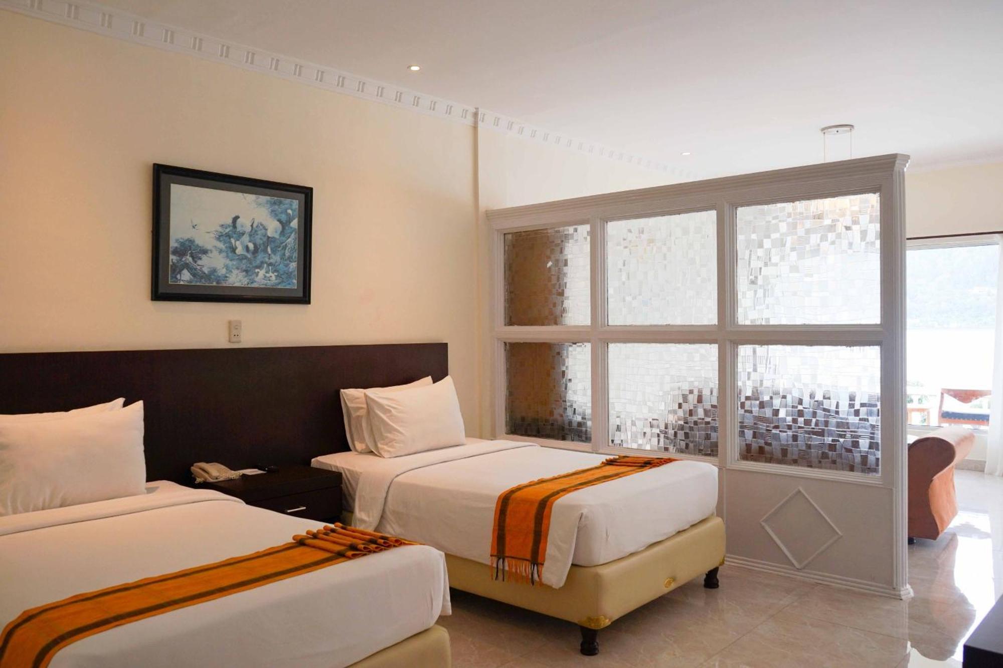 Khas Parapat Extérieur photo